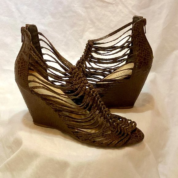 Size 8 Nine West Mayaow1 Brown Snakeskin Gladiator Wedge - Picture 1 of 15